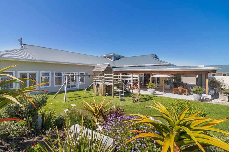 2 Bedroom Property for Sale in Hunters Estate Western Cape